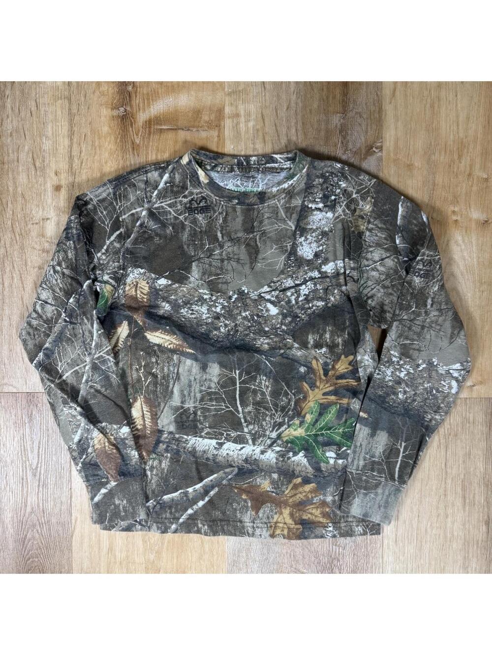 Realtree Camo Long Sleeve Shirt Tagged L (Fits S/M)